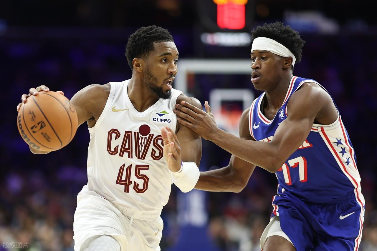 世界杯手机观看-骑士三杀76人！泰森7个3分+39分，生涯新高！马克西对不起恩比德