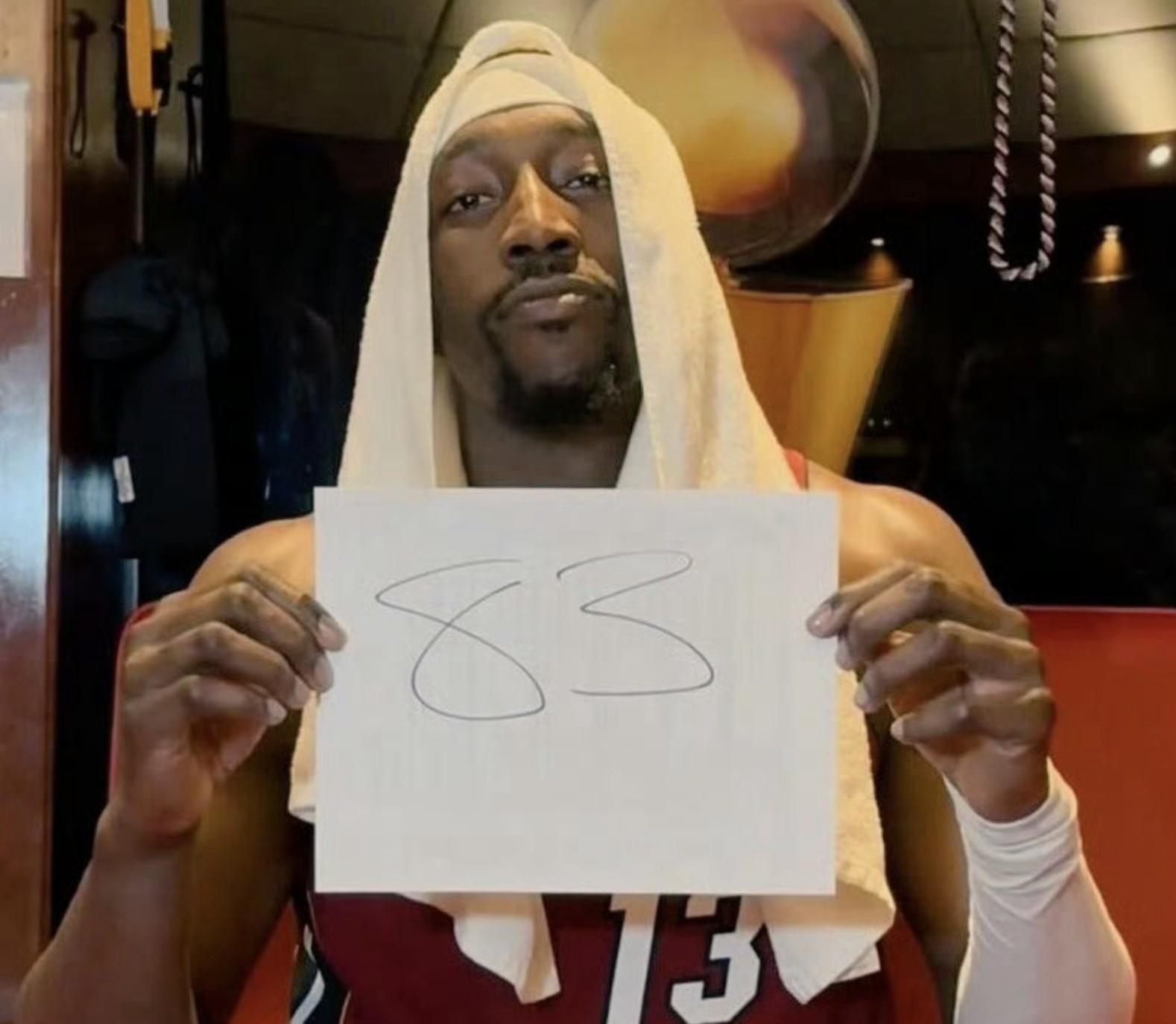 世界杯手机观看-记者:出于对科比的尊重,阿德巴约应该被换下场,而不是砍下83分