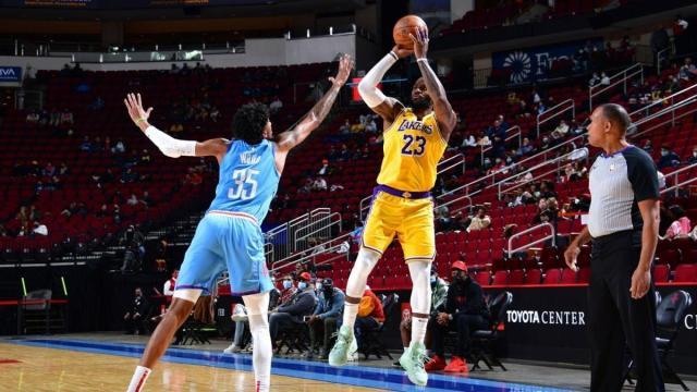 詹姆斯真的练出了投篮 三分比肩雷·阿伦正创历史